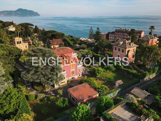 Haus zum Kauf 10 Zimmer 642 m² 1.700 m² Grundstück frei ab sofort Via Ghirardelli Pescetto 14 Genua 16167