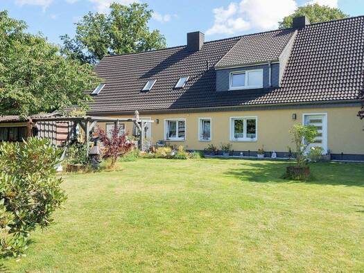 Mehrfamilienhaus zum Kauf 398.000 € 7 Zimmer 229 m² 1.614 m² Grundstück Abtshagen Wittenhagen / Abtshagen 18510