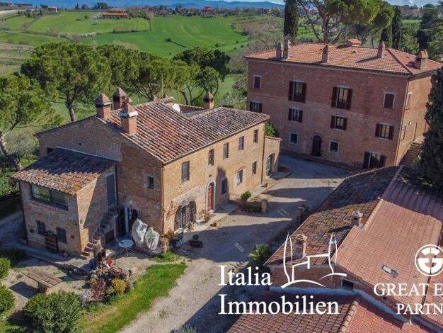 Bauernhaus zum Kauf 1.580.000 € 18 Zimmer 1.064 m² 179.000 m² Grundstück Castiglione Del Lago 06061