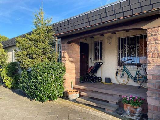 Bungalow zum Kauf 439.000 € 8 Zimmer 259 m² 279 m² Grundstück Pfingstweide Ludwigshafen am Rhein 67069