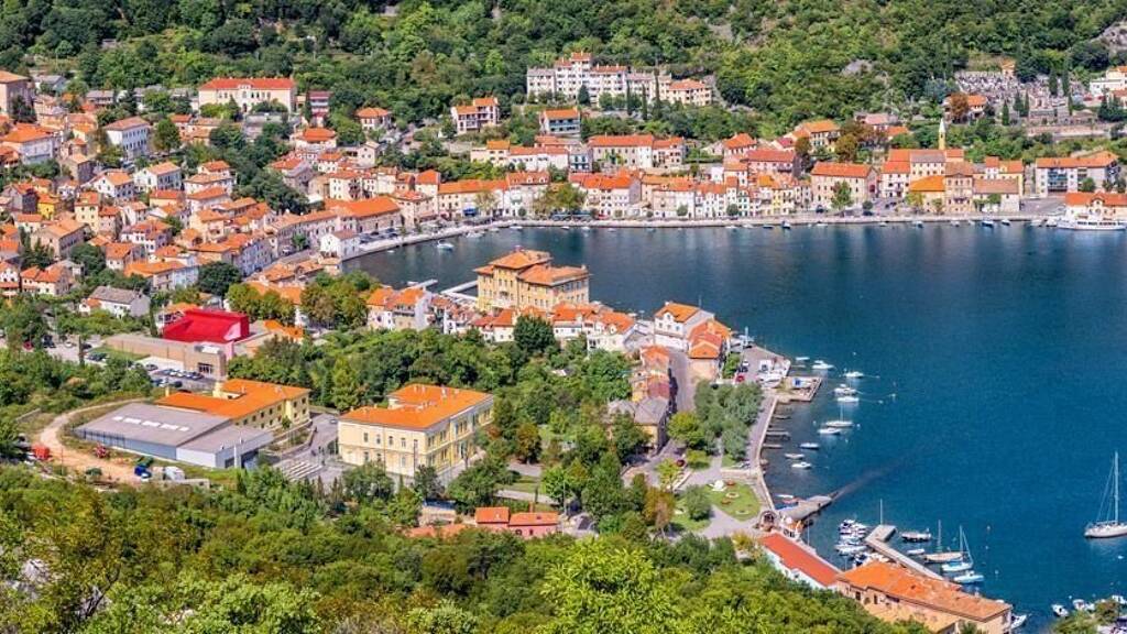 Haus zum Kauf 177.000 € 4 Zimmer 160 m² 40 m² Grundstück Bakar 51222