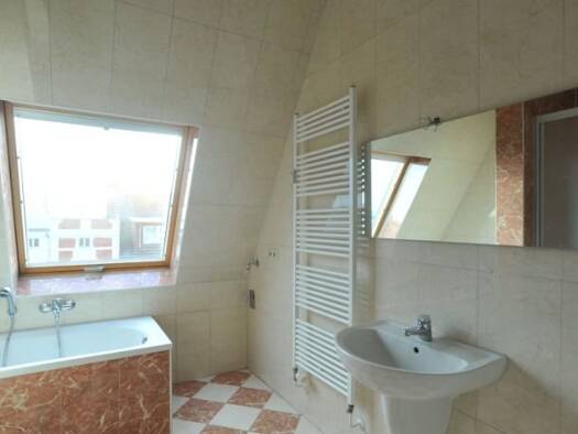 Wohnung zur Miete 615 € 2 Zimmer 75,5 m² 4. Geschoss frei ab 01.05.2026 Tribseer Damm 18 Tribseer Stralsund 18437