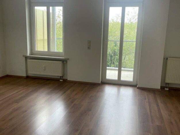 Wohnung zur Miete 267 € 2 Zimmer 61 m² 2. Geschoss Hammervorstadt Plauen 08523