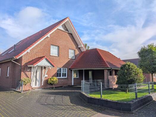 Doppelhaushälfte zur Miete 1.170 € 4 Zimmer 110 m² frei ab sofort Büppel Varel 26316