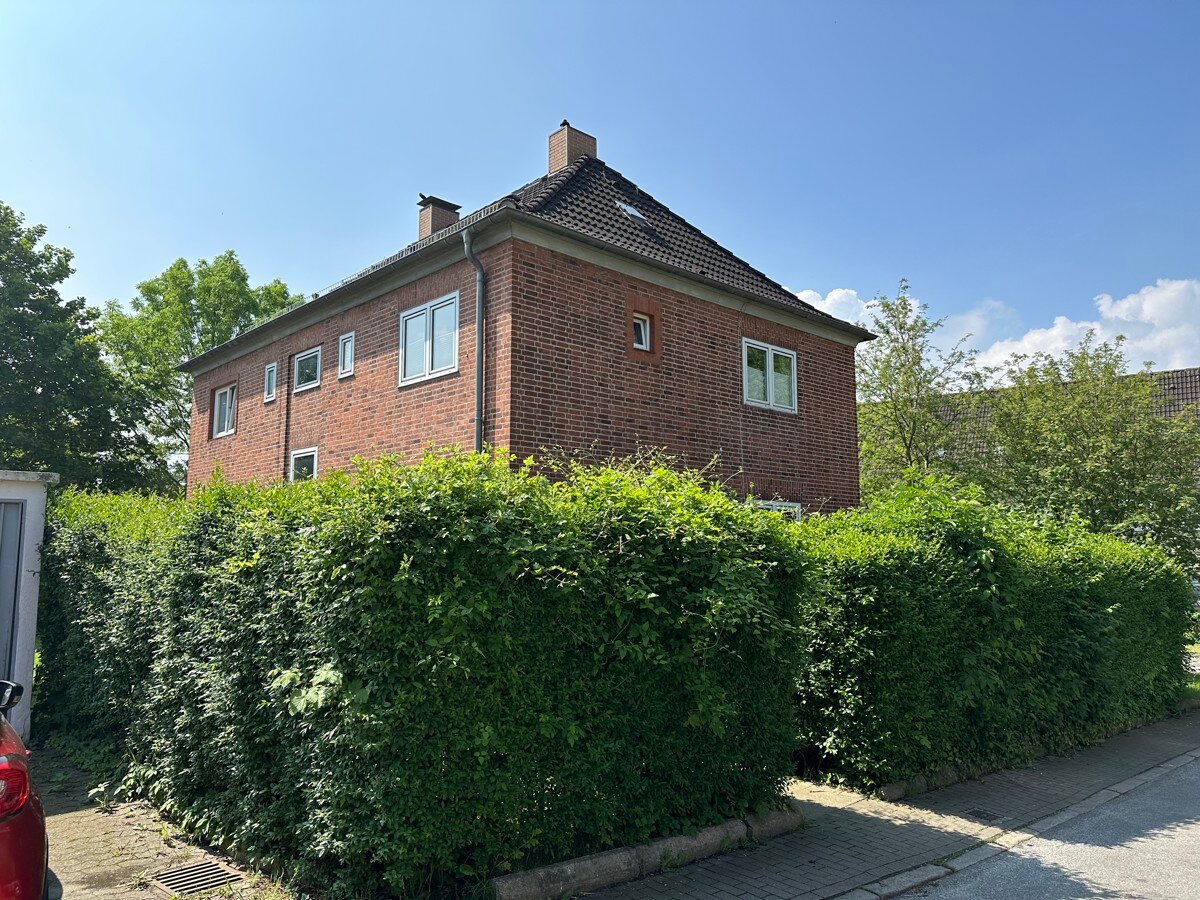 Mehrfamilienhaus zum Kauf 435.000 € 8 Zimmer 176 m²<br/>Wohnfläche 657 m²<br/>Grundstück Wik Bezirk 2 Kiel 24106