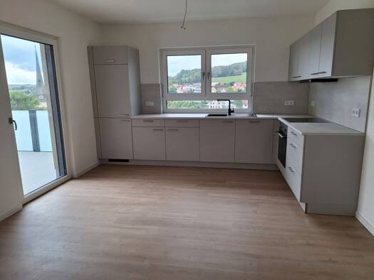 Wohnung zur Miete 909 € 1,5 Zimmer 92,8 m² Geschoss 2/3 frei ab sofort Friedenstraße 5 Burkardroth Burkardroth 97705
