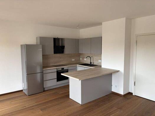 Wohnung zur Miete 1.295 € 2 Zimmer 80,9 m² 1. Geschoss Große Oderstraße 27 Frankfurt Frankfurt (Oder) 15230
