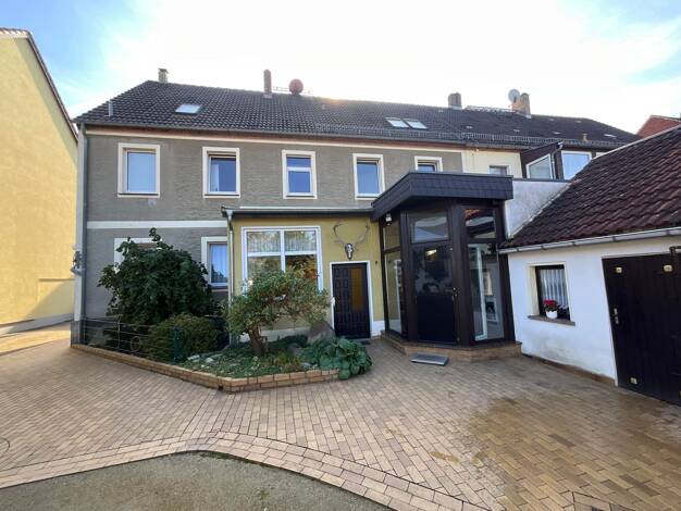 Stadthaus zum Kauf 192.500 € 18 Zimmer 246 m² 1.253 m² Grundstück Finsterwalde Finsterwalde 03238