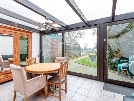 Reihenmittelhaus zum Kauf 159.500 € 4 Zimmer 102,4 m² 218 m² Grundstück Elten Emmerich am Rhein 46446