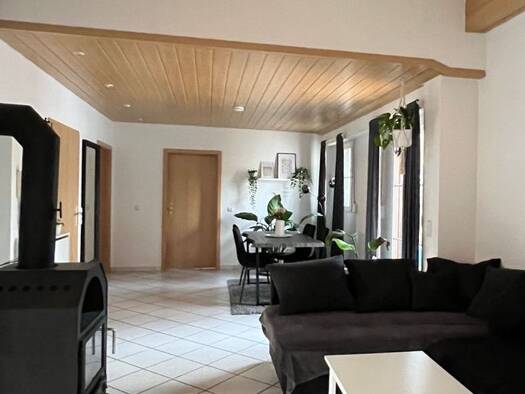 Wohnung zur Miete 800 € 3 Zimmer 93 m² Geschoss 1/1 frei ab sofort Rentrisch Sankt Ingbert 66386