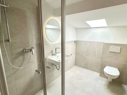 Wohnung zur Miete 950 € 2 Zimmer 53,1 m² Geschoss 2/3 frei ab sofort Miesbach Miesbach 83714