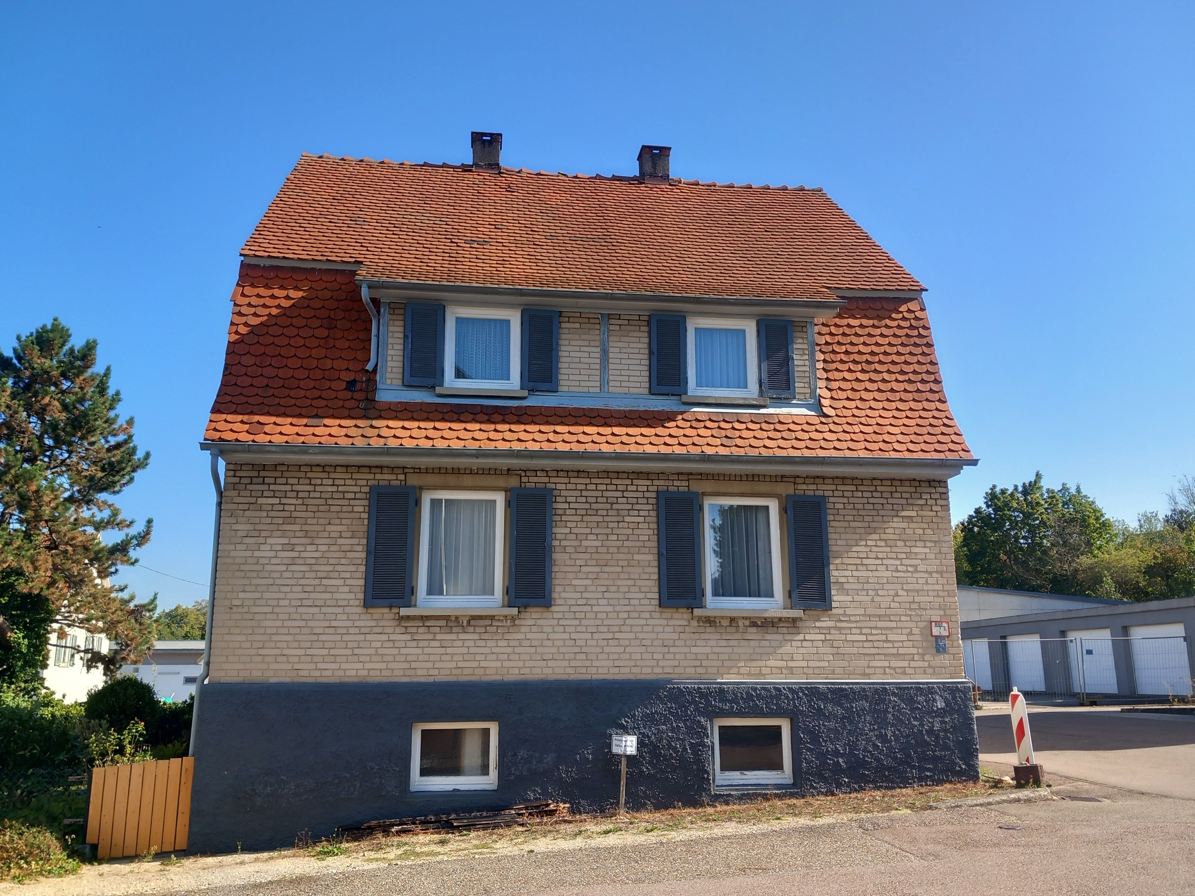 Einfamilienhaus zum Kauf 249.000 € 6 Zimmer 120 m²<br/>Wohnfläche 344 m²<br/>Grundstück ab sofort<br/>Verfügbarkeit Wasseralfingen Mitte Aalen 73433