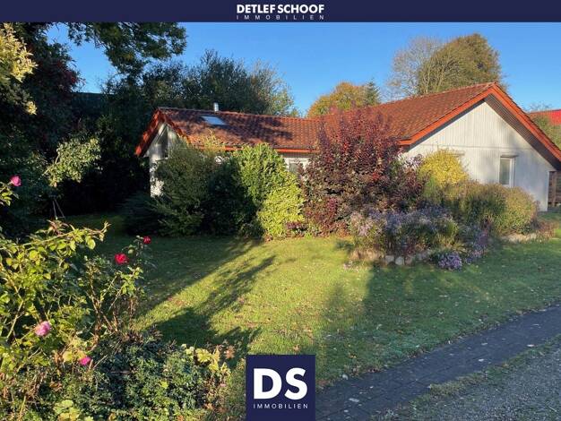 Einfamilienhaus zum Kauf 365.000 € 3 Zimmer 82 m² 1.177 m² Grundstück frei ab 01.03.2026 Bredenbek 24796