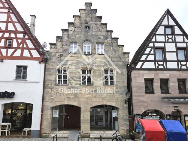 Laden zur Miete 1.580 € 131 m² Verkaufsfläche teilbar ab 131 m² Lauf Lauf an der Pegnitz 91207