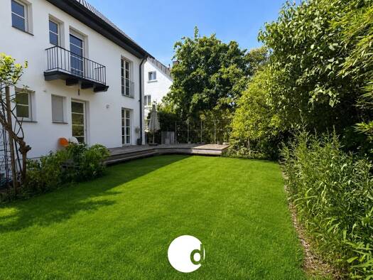 Einfamilienhaus zum Kauf 1.790.000 € 8 Zimmer 216 m² 450 m² Grundstück Degerloch Degerloch 70597
