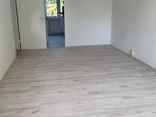 Wohnung zur Miete 330 € 3 Zimmer 55 m² 3. Geschoss frei ab 01.10.2026 Sarow Sarow 17111