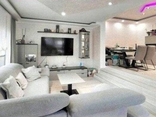 Wohnung zum Kauf 262.000 € 3 Zimmer 87 m² Reiskirchen 35447