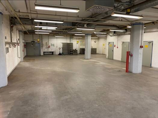 Werkstatt zur Miete 1.590 € 300 m² Lagerfläche Sennestadt Bielefeld 33689