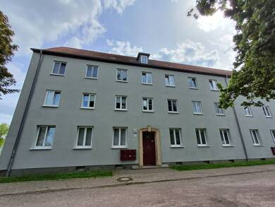 Wohnung zur Miete 457 € 4 Zimmer 70,2 m² 1. Geschoss frei ab 01.06.2025 Schillerstraße 45 Geusa Merseburg 06217