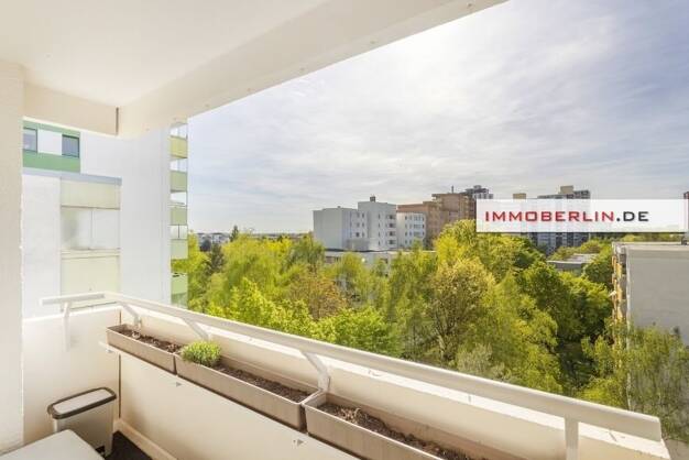 Wohnung zum Kauf 270.000 € 3 Zimmer 66 m² 7. Geschoss Marienfelde Berlin 12279