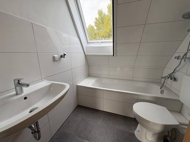 Wohnung zur Miete 369 € 2 Zimmer 50,2 m² 2. Geschoss Dirschauer Straße 34 Fedderwardergroden Wilhelmshaven 26388
