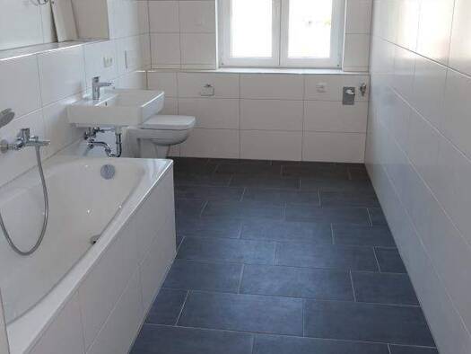 Wohnung zur Miete 1.552 € 4 Zimmer 119,4 m² frei ab 01.03.2026 Coswig 01640