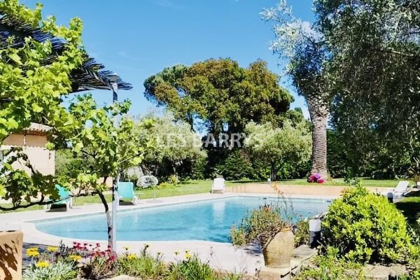 Einfamilienhaus zum Kauf 6.300.000 € 10 Zimmer 360 m²<br/>Wohnfläche 3.084 m²<br/>Grundstück Zone Est Diffuse Saint-Tropez 83990