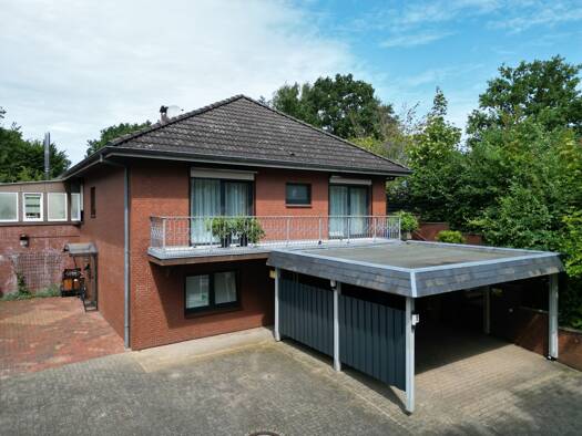 Haus zum Kauf 299.000 € 8 Zimmer 233,9 m² 773 m² Grundstück Burg (Dithmarschen) 25712