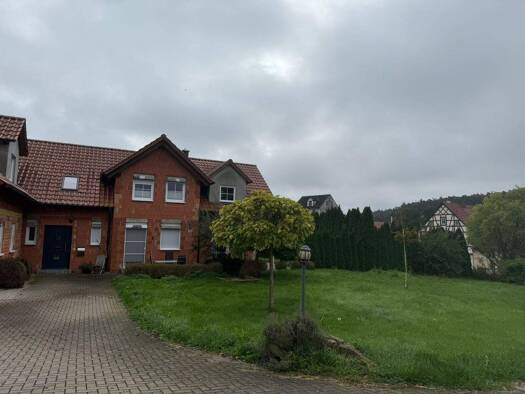 Mehrfamilienhaus zum Kauf 569.000 € 13 Zimmer 340 m² 11.157 m² Grundstück frei ab sofort Birkach Burgpreppach 97496