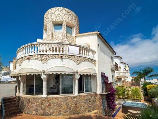 Haus zum Kauf 795.000 € Empuriabrava 17487