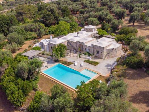 Villa zum Kauf 1.350.000 € 8 Zimmer 400 m² 26.500 m² Grundstück la dialma Campanile, Ostuni 72017