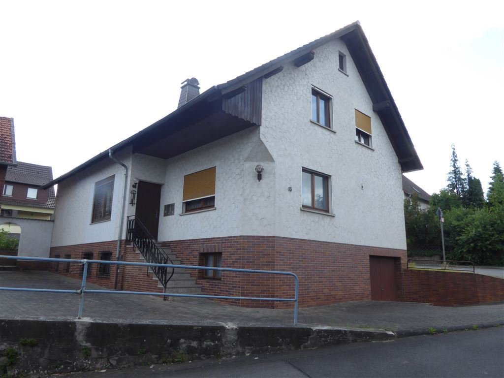 Mehrfamilienhaus zum Kauf 269.000 € 6 Zimmer 160 m²<br/>Wohnfläche 791 m²<br/>Grundstück ab sofort<br/>Verfügbarkeit Weyhers Ebersburg 36157