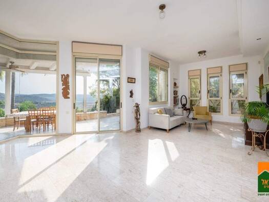 Haus zum Kauf 1.879.767 € 293 m² 589 m² Grundstück Zikhron Ya'akov