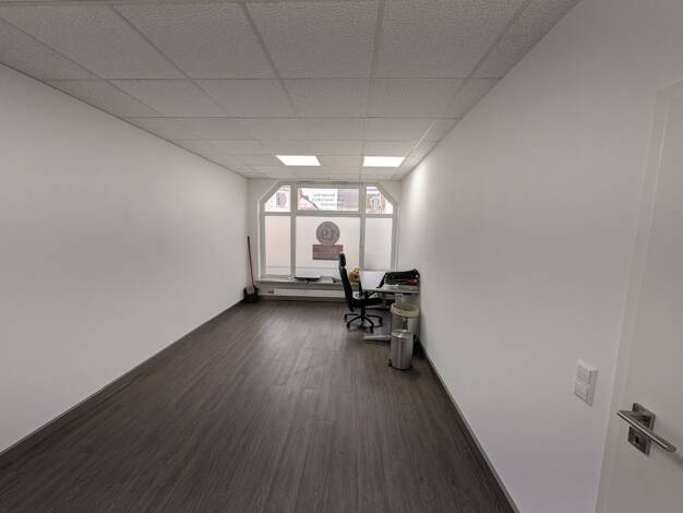 Bürofläche zur Miete provisionsfrei 600 € 30 m² Bürofläche Biberacher Straße Ummendorf Ummendorf 88444