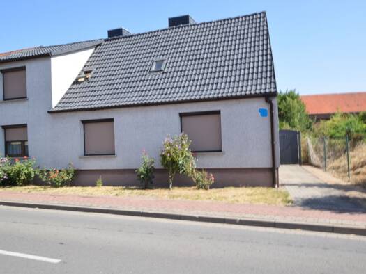 Haus zum Kauf 98.000 € 5 Zimmer 140 m² 1.000 m² Grundstück frei ab sofort Groß Schwarzlosen Tangerhütte 39517