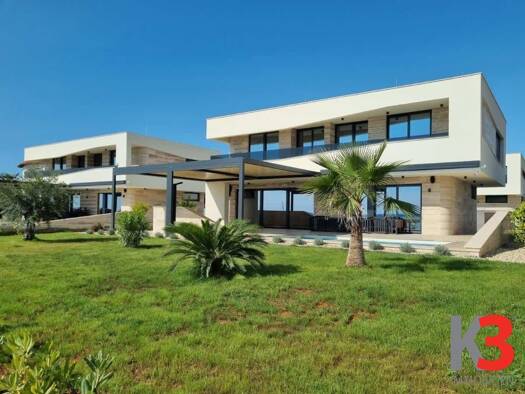 Haus zum Kauf 1.250.000 € 7 Zimmer 350 m² Zadar 0