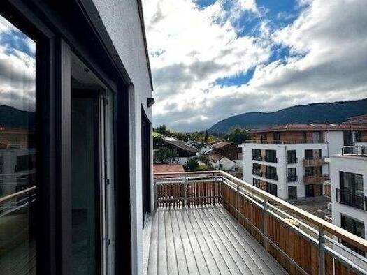 Wohnung zur Miete - Erstbezug 1.518 € 3 Zimmer 85 m² 3. Geschoss frei ab 01.01.2026 Rathausstr.2 Hausham 83734