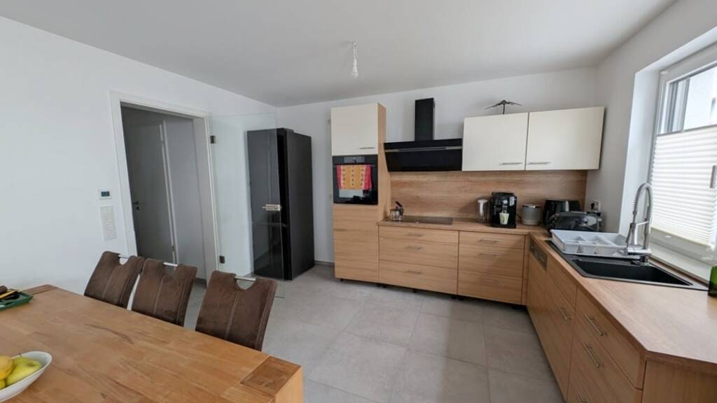 Wohnung zur Miete 1.100 € 2 Zimmer 93 m² frei ab sofort Rietberg 33397