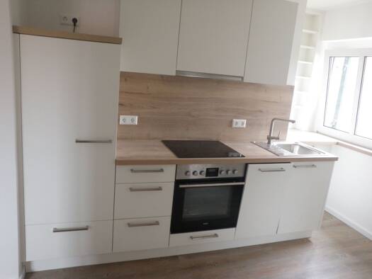 Wohnung zur Miete 450 € 3 Zimmer 50 m² 3. Geschoss frei ab 01.07.2026 Händelstraße 2 Böhlen 04564