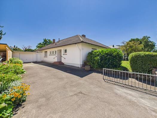 Einfamilienhaus zum Kauf 839.000 € 5 Zimmer 134,4 m² 1.119 m² Grundstück Bad Krozingen 79189