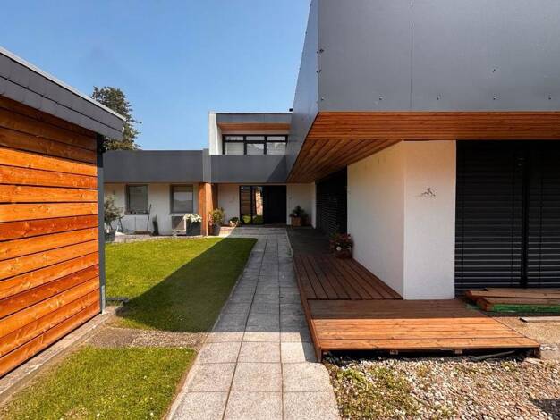 Bungalow zum Kauf provisionsfrei 930.000 € 14 Zimmer 480,7 m² 1.500 m² Grundstück Klütviertel Hameln 31787