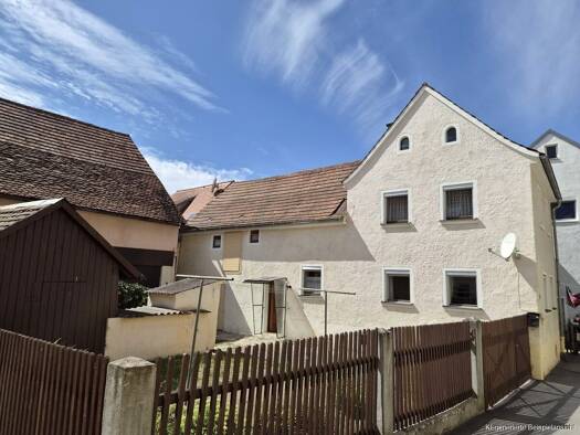 Einfamilienhaus zum Kauf 199.000 € 3 Zimmer 96 m² 631 m² Grundstück frei ab sofort Neunburg Neunburg vorm Wald 92431