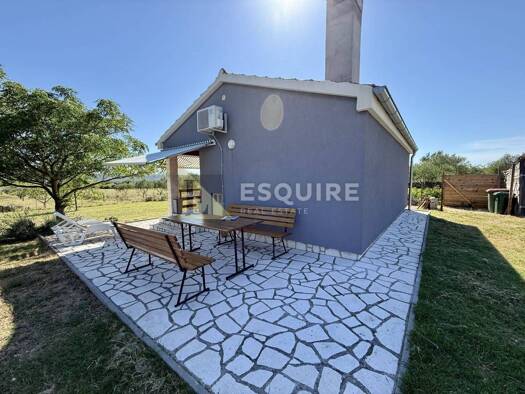 Einfamilienhaus zum Kauf 380.000 € 2 Zimmer 51 m² Gornje Raštane, Sveti Filip I Jakov Sveti Filip i Jakov 23207