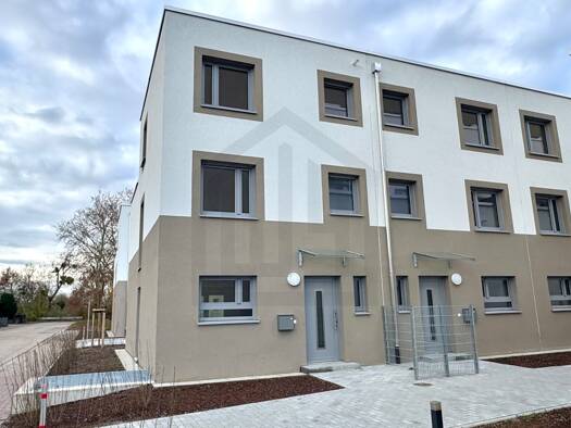 Reihenmittelhaus zur Miete 1.755 € 4 Zimmer 132,6 m² Leopoldshafen 76344