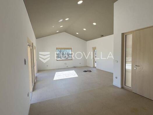 Haus zum Kauf 720.000 € 3 Zimmer 266 m² Majkusi Višnjan