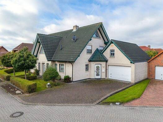 Einfamilienhaus zum Kauf 449.000 € 6 Zimmer 230 m² 654 m² Grundstück Hage 26524