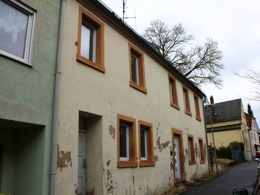 Einfamilienhaus zum Kauf provisionsfrei 75.000 € 4 Zimmer 176 m² 296 m² Grundstück Selb Selb 95100