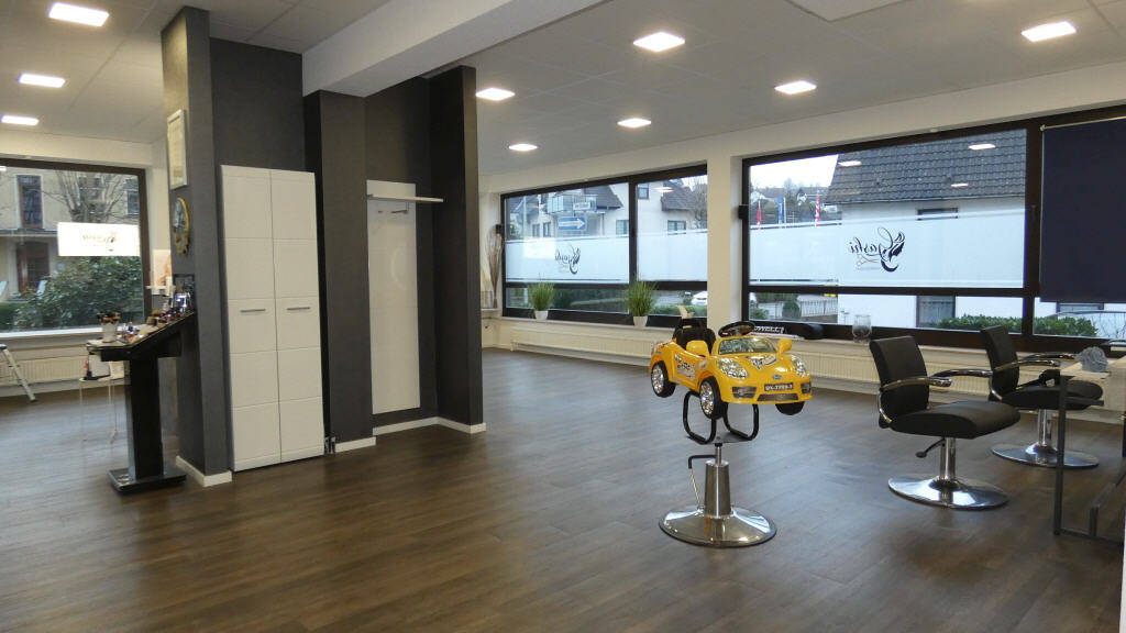 Laden zur Miete 5,36 € Heggen Finnentrop-Heggen 57413