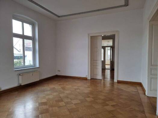 Wohnung zur Miete 900 € 5 Zimmer 179 m² Neukirchen 08459