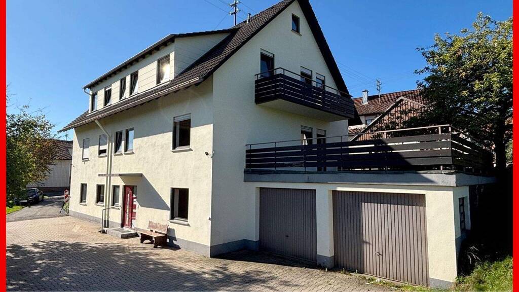 Mehrfamilienhaus zum Kauf 390.000 € 12 Zimmer 185,1 m² 2.080 m² Grundstück Simmersfeld 72226